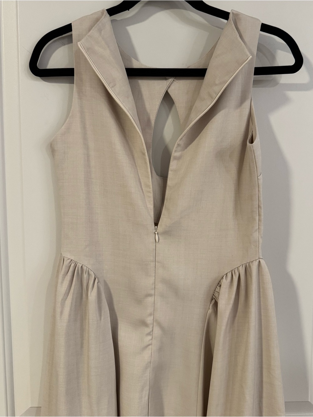 Commense Women’s Size Small Ivory Sleeveless Keyhole Maxi Dress - Picture 13 of 14